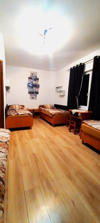 Osrodek Wczasowo-Kolonijny Bazylak Rewal Bed & Breakfast Exterior photo